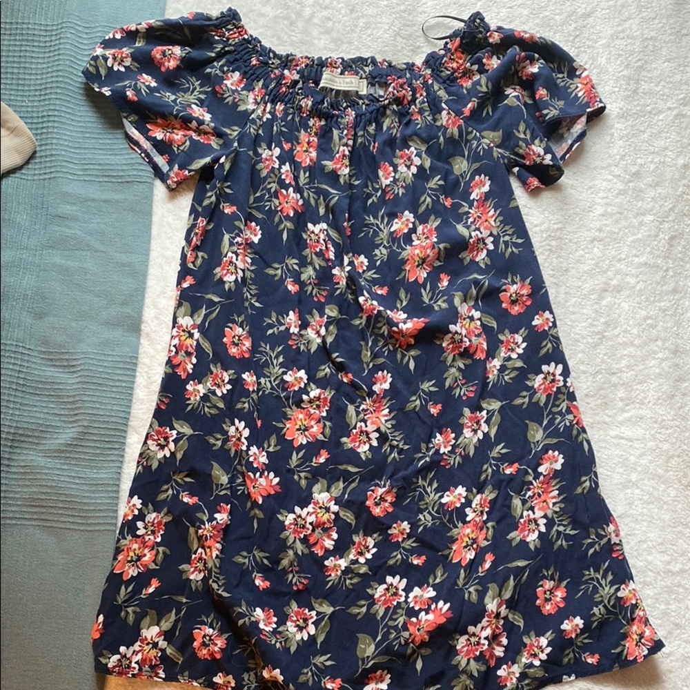 Abercrombie and Fitch dress xs (girls 10-12)